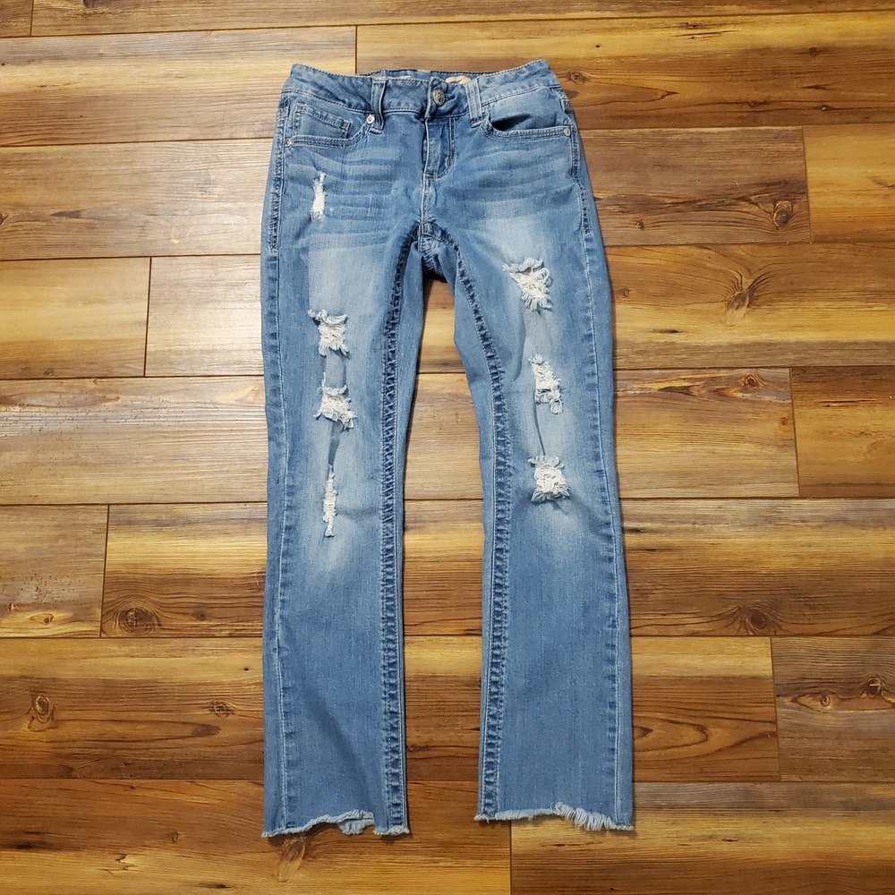 Seven7 Slim Straight Womens Sz 2P Distressed Light Wash Frayed Hem Jeans 26W 26L